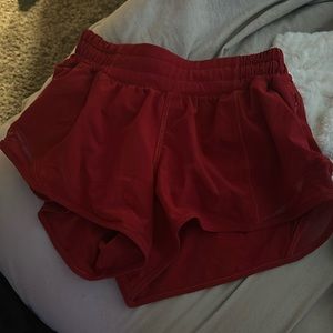 Red lululemon hotty hots size 2 and 2.5 inch